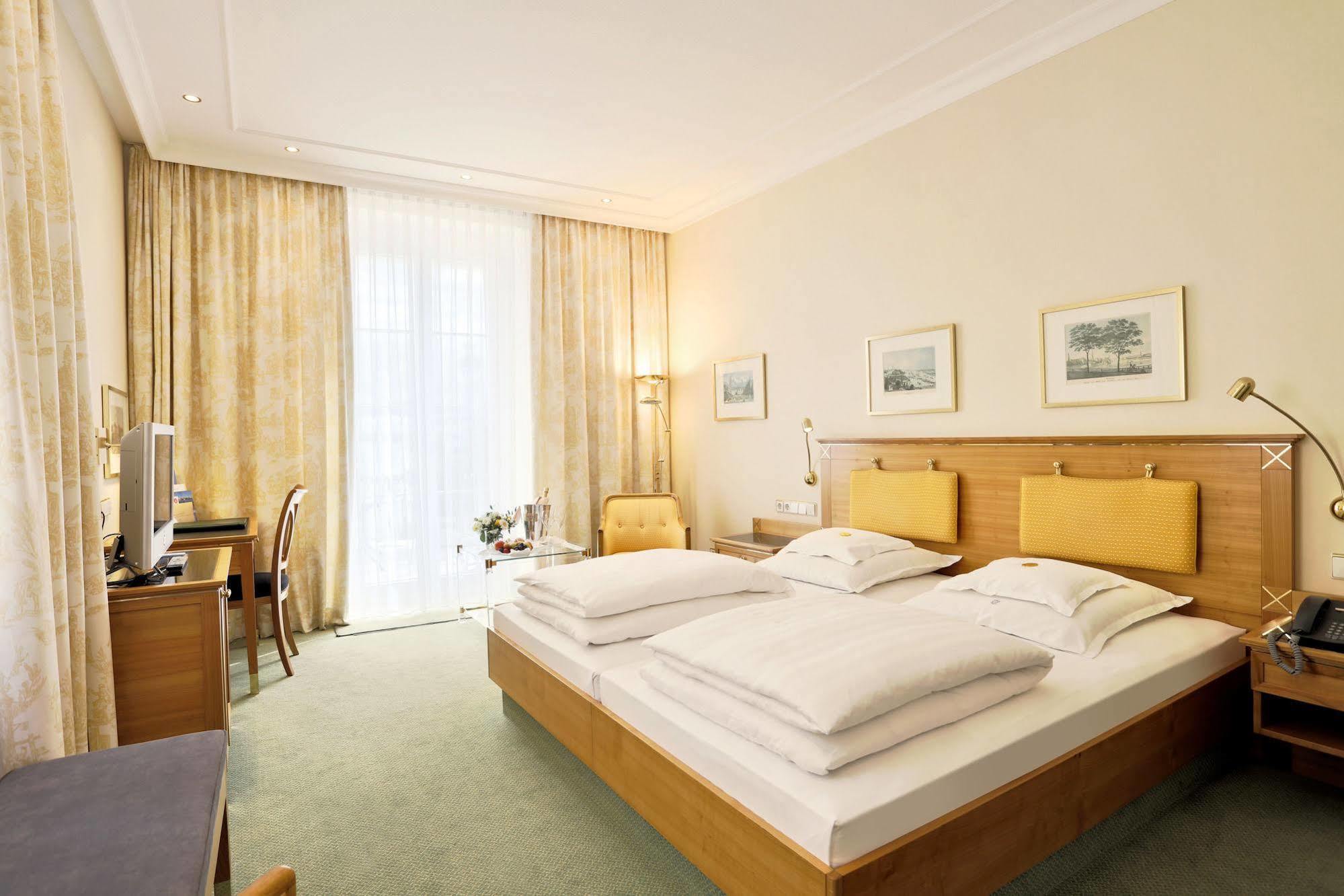 Hotel Reutemann-Seegarten Lindau  Exterior photo